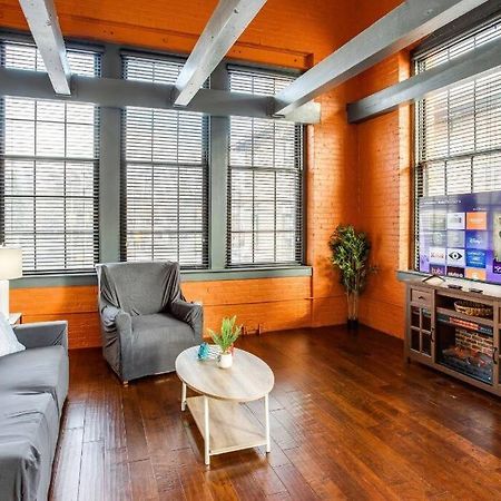 Centric Modern Loft W/ King Beds & Smart Gametable Rochester Exterior foto